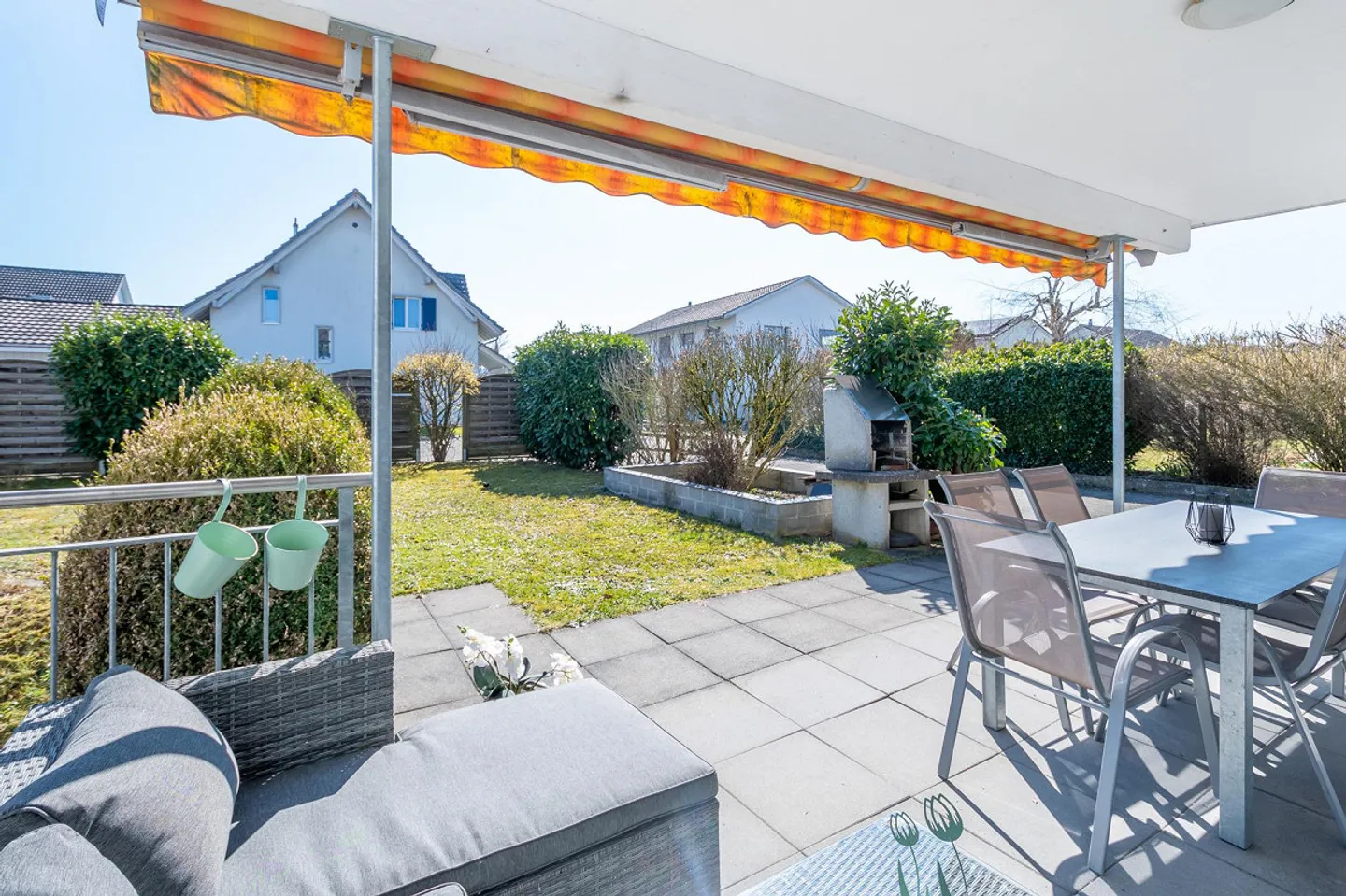 Semi-Detached Family House in Family-Friendly Residential Area - Photo 11 of 18
