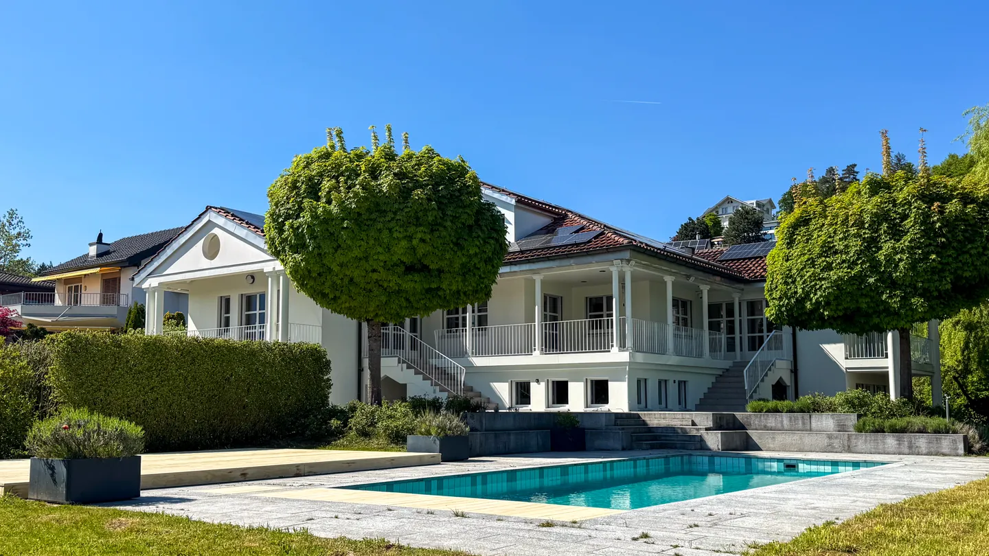 Villa di Lusso con Vista Alpina - Foto 2 di 17