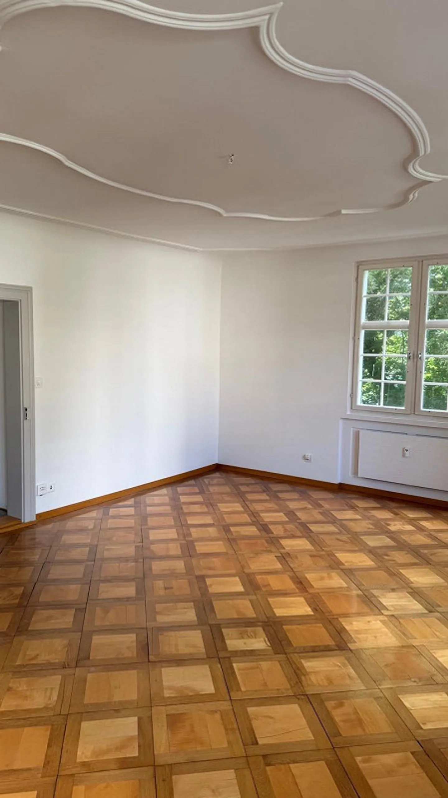 Appartement historique de 4 pièces avec balcon dans un bâtiment baroque - Photo 6 sur 17