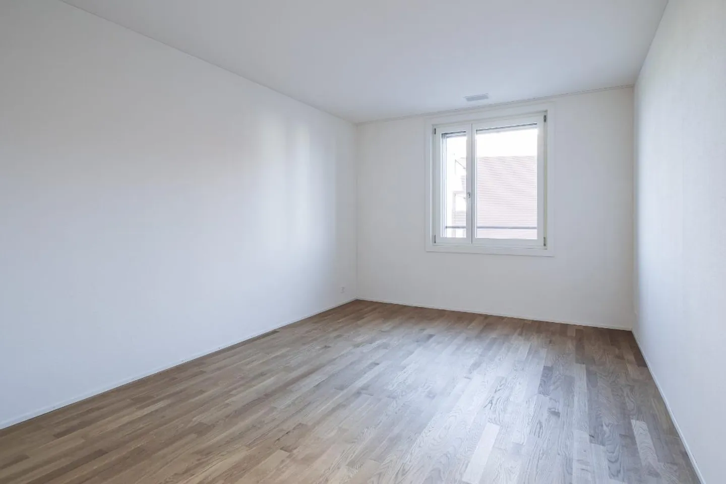 Apartment for rent - Photo 7 of 9