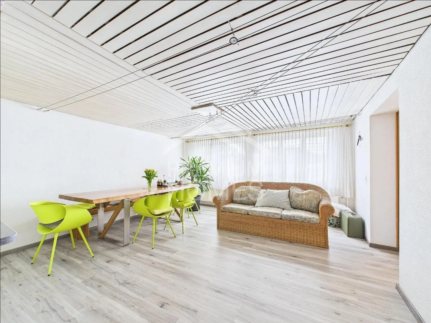 ESPACE GIGANTIQUE DANS LE BEAU KLETTGAU - Photo 2 sur 10