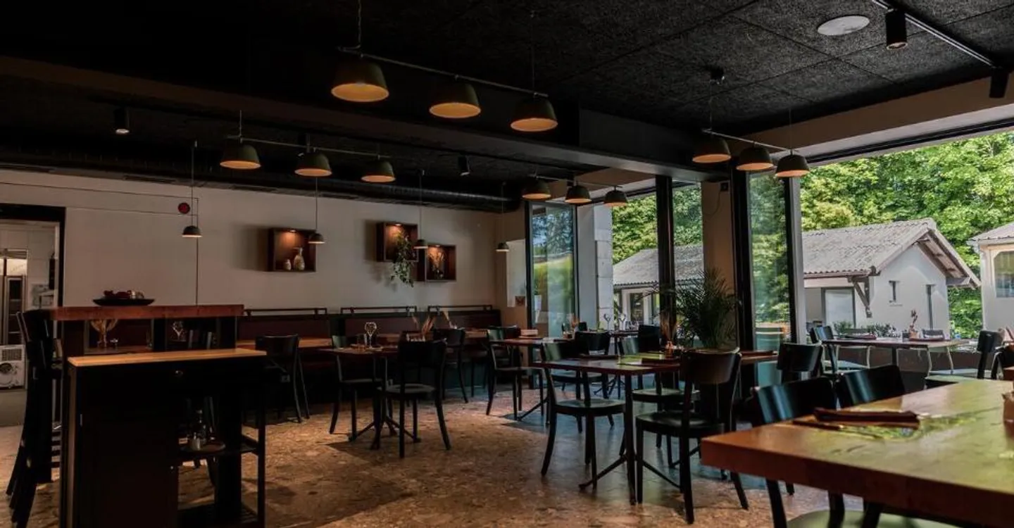 Ristorante Incantevole nella Natura - Foto 2 di 8