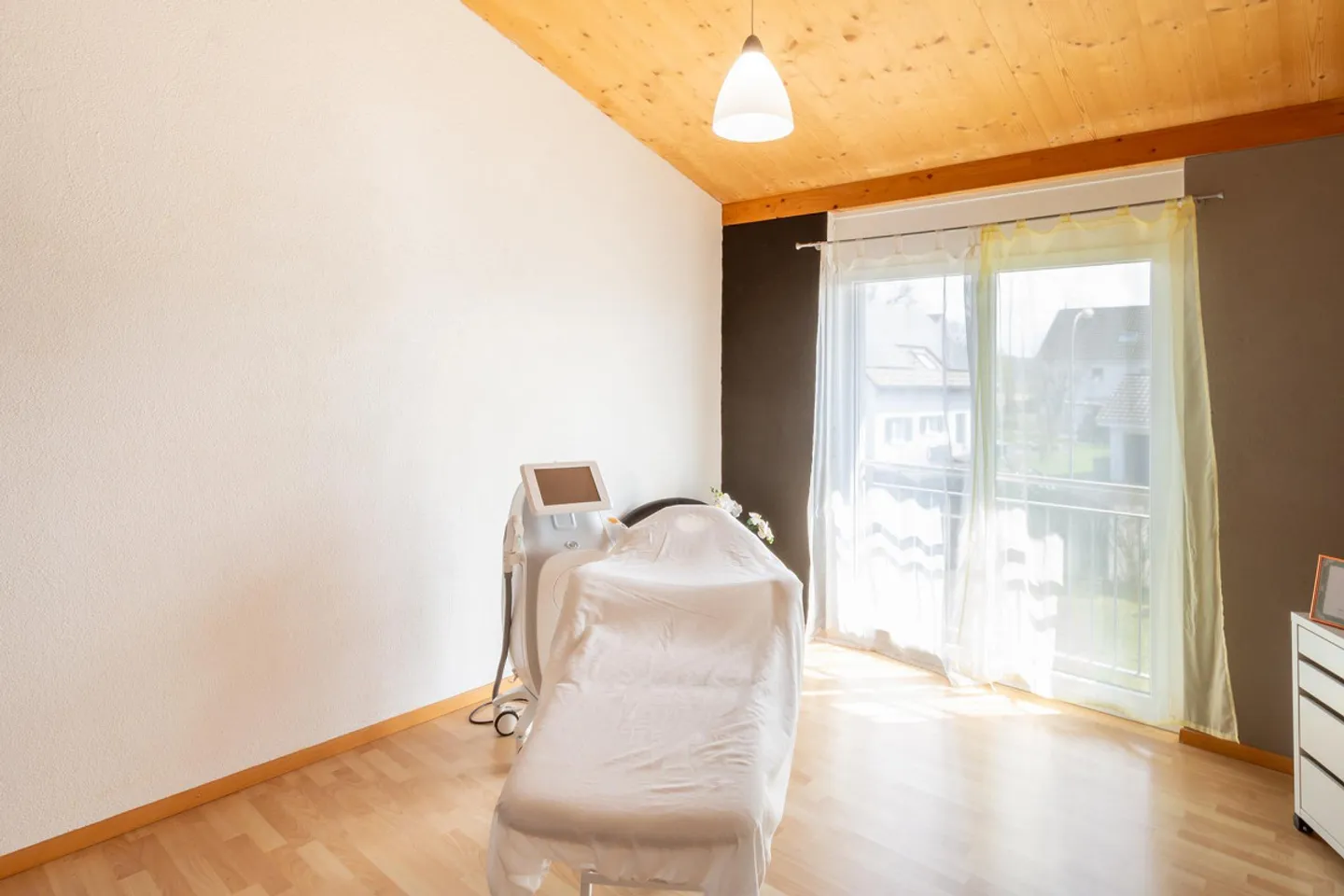 Semi-Detached Family House in Family-Friendly Residential Area - Photo 16 of 18