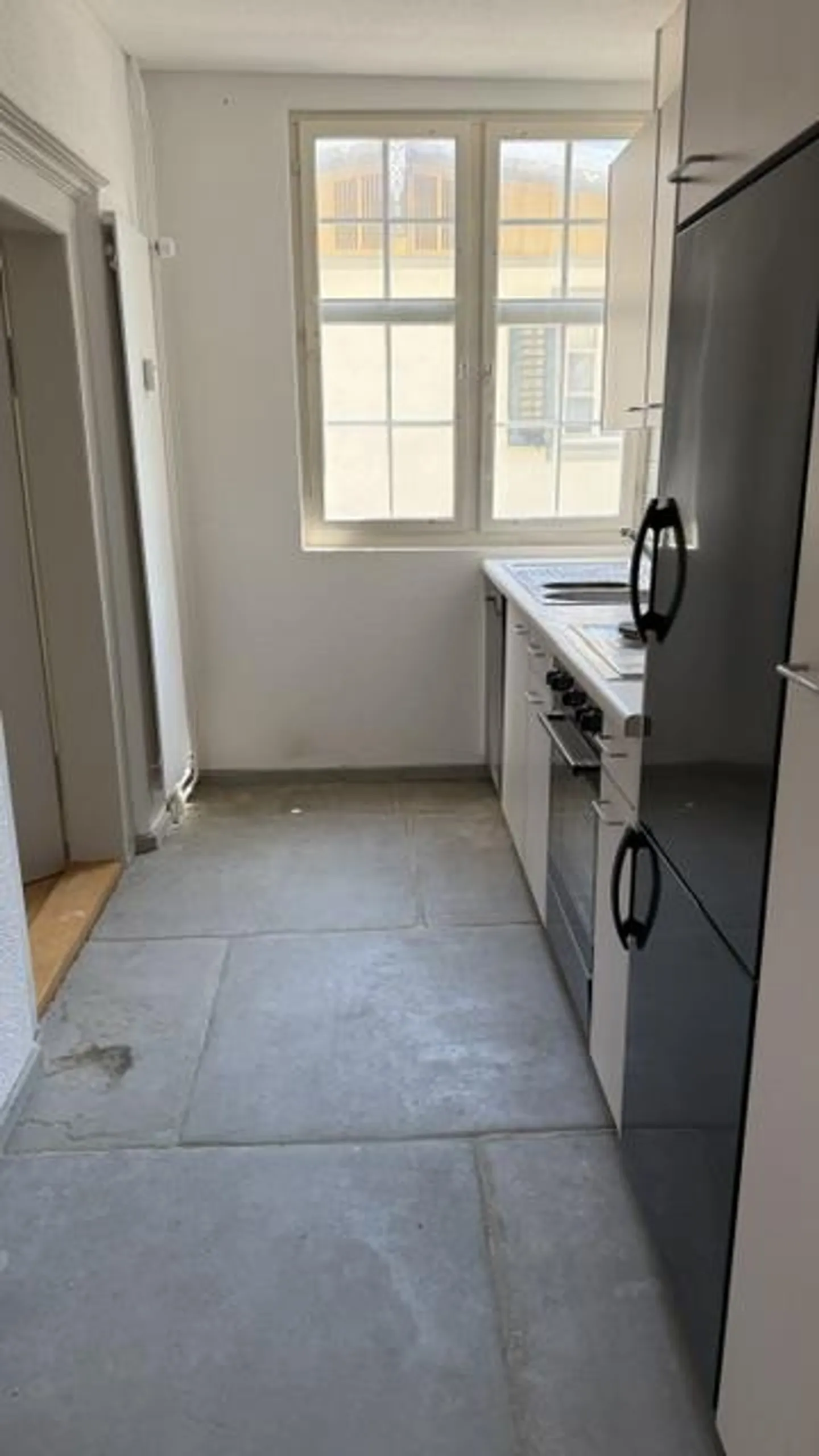 Appartement historique de 4 pièces avec balcon dans un bâtiment baroque - Photo 14 sur 17
