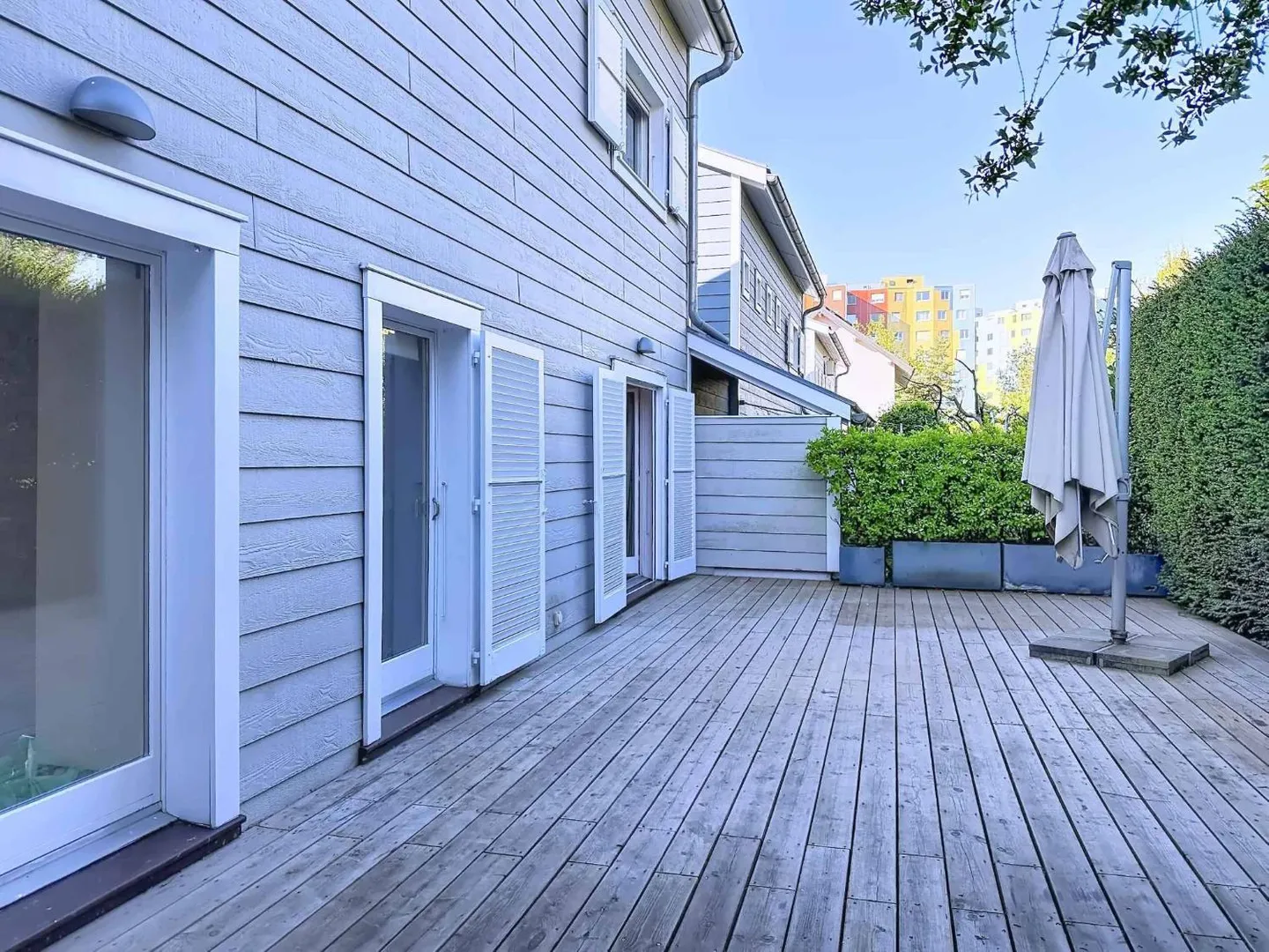Exclusive: Charming Villa in a Pleasant Residential Area - Photo 7 of 11