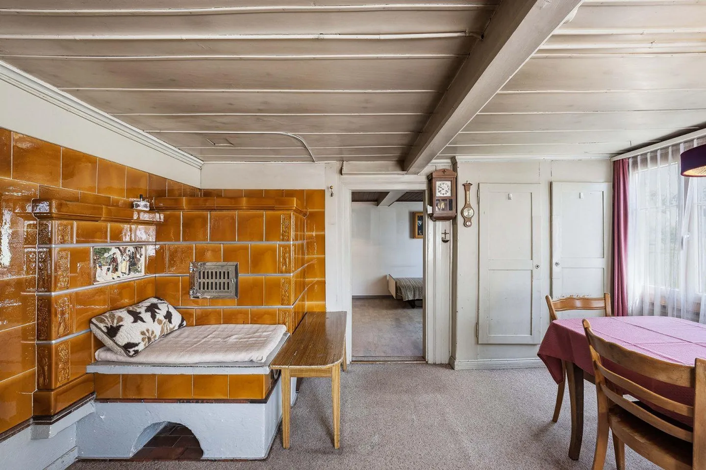 Casa unifamiliare con doppio garage, fienile e rimessa separata - Foto 5 di 13