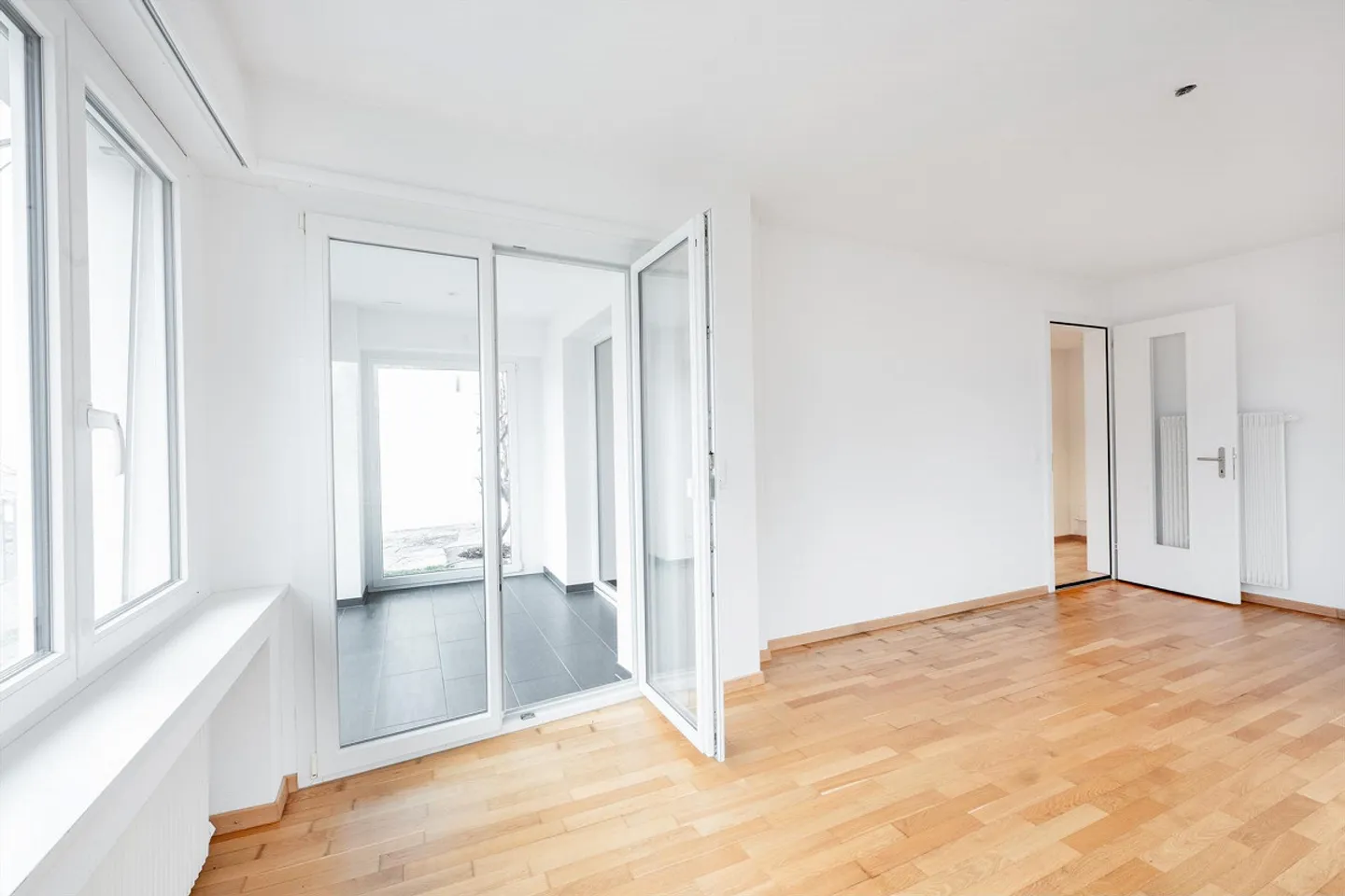 Casa unifamiliare con appartamento separato e vista unica sul Reno - Foto 15 di 19