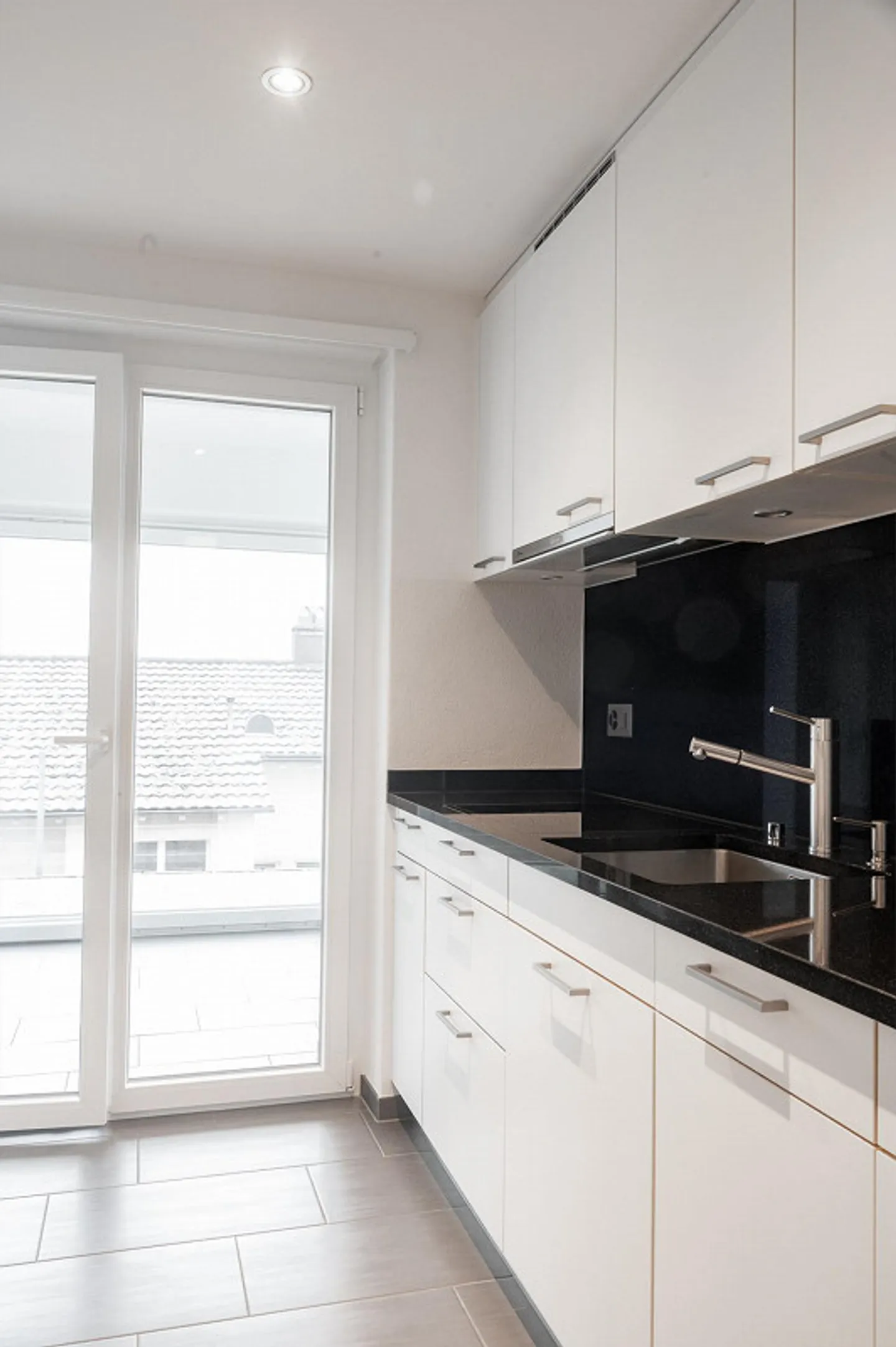 Casa unifamiliare con appartamento separato e vista unica sul Reno - Foto 17 di 19