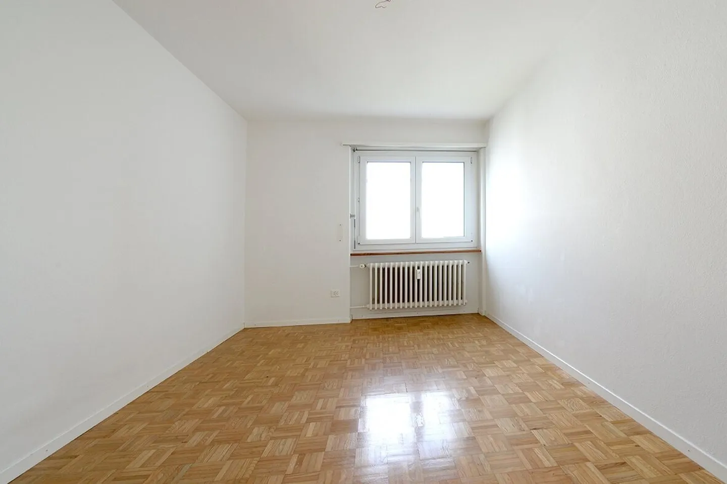 Appartement de 3,5 pièces bien situé près du centre - Photo 4 sur 10
