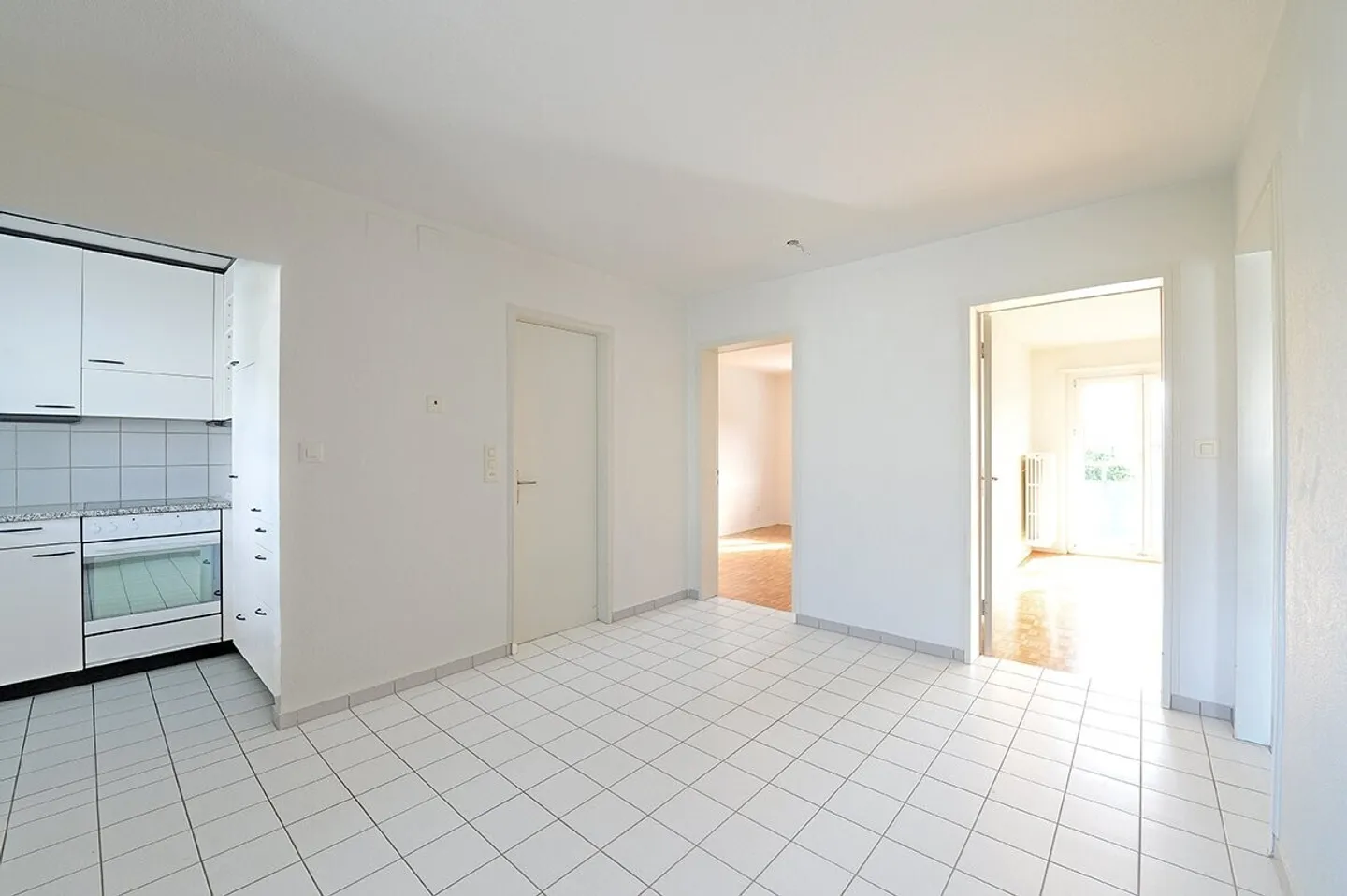 Appartement de 3,5 pièces bien situé près du centre - Photo 6 sur 10