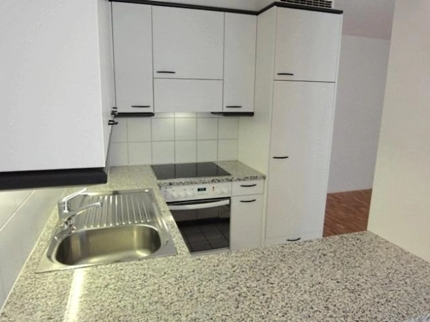 Appartamento con 3 stanze al 2° piano con balcone - Foto 4 di 11