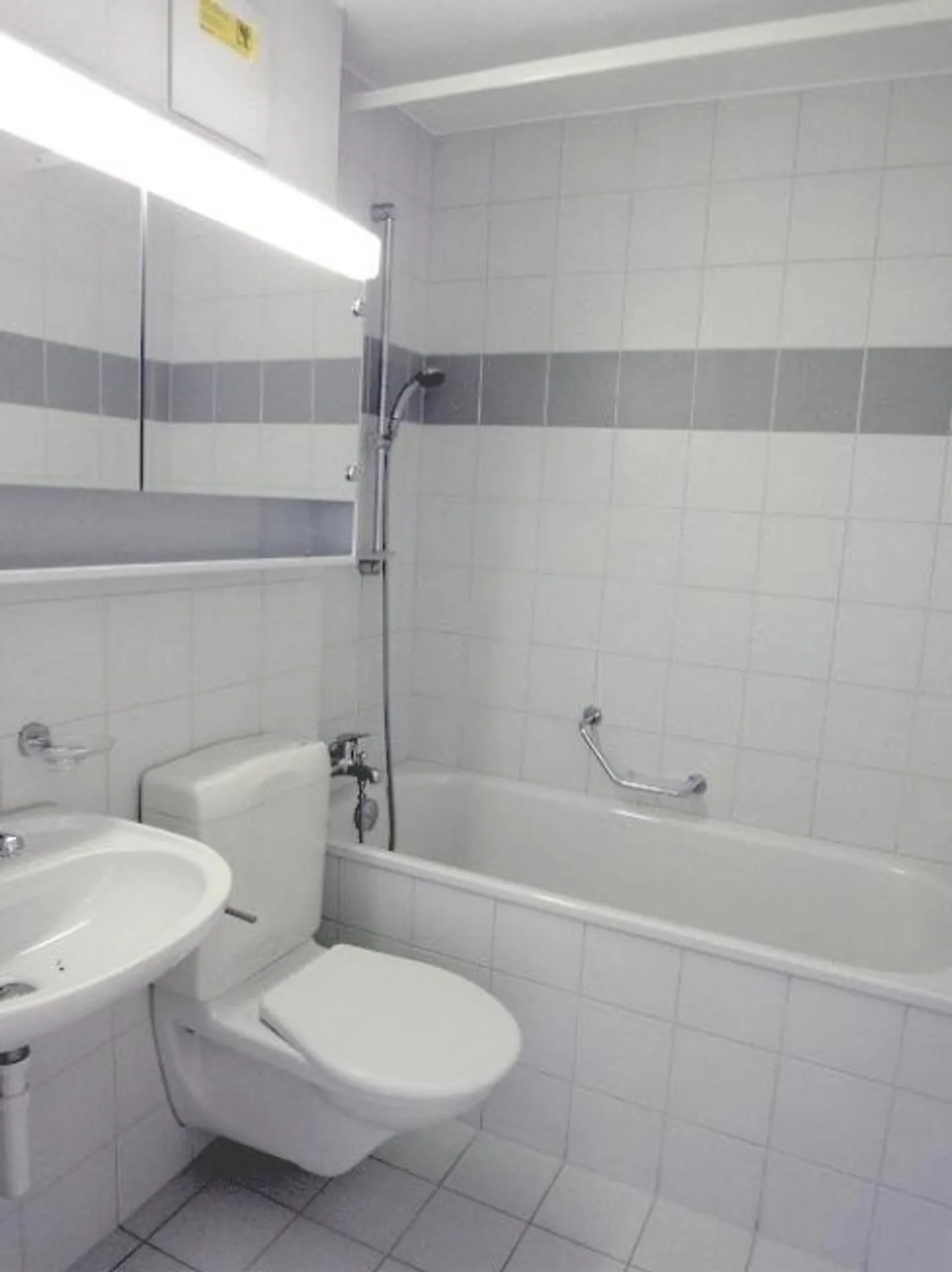 Appartamento con 3 stanze al 2° piano con balcone - Foto 5 di 11