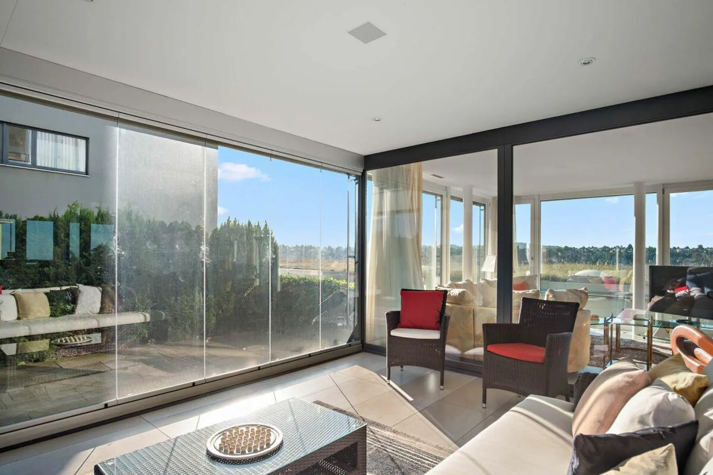 Impressive Living Feeling with a View - Photo 8 of 22