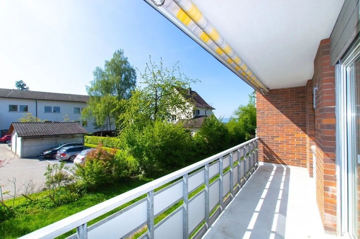 Emplacement résidentiel central au cœur de Zumikon, limité jusqu'au 31.03.2027 - Photo 6 sur 6