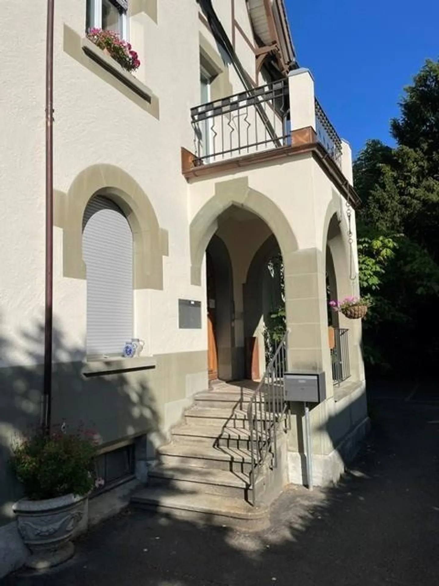 Stilvolle Wohnung mit Cheminée - Foto 2 von 13