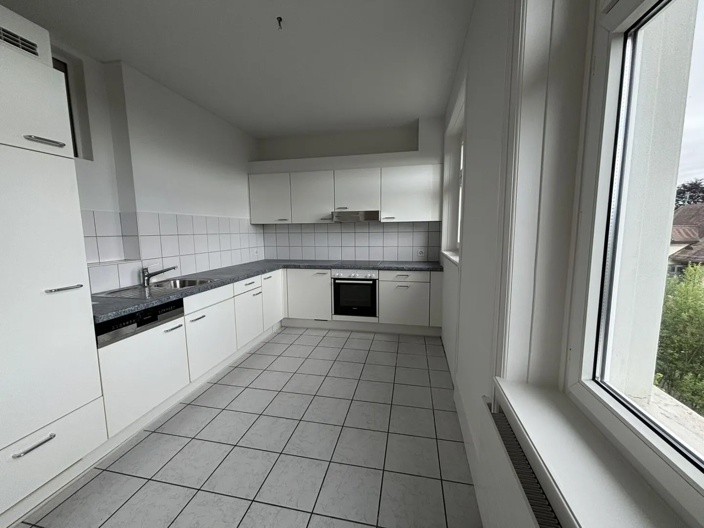 4 1/2-ZIMMER-ALTBAUWOHNUNG - Photo 2 sur 10