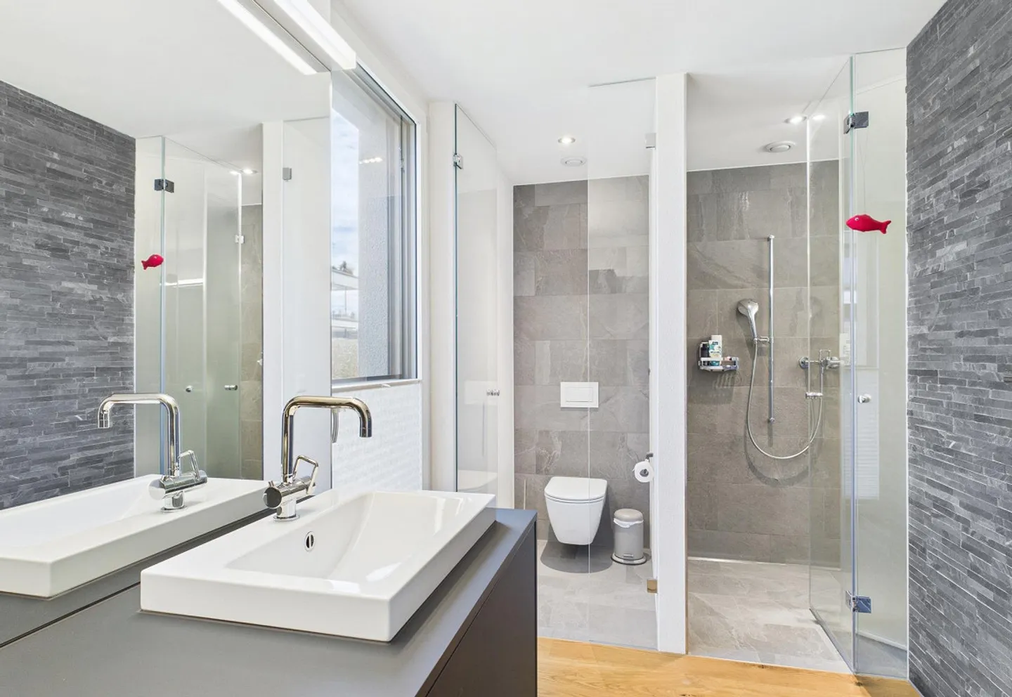 Appartamento giardino moderno circondato dalla natura - Foto 10 di 14