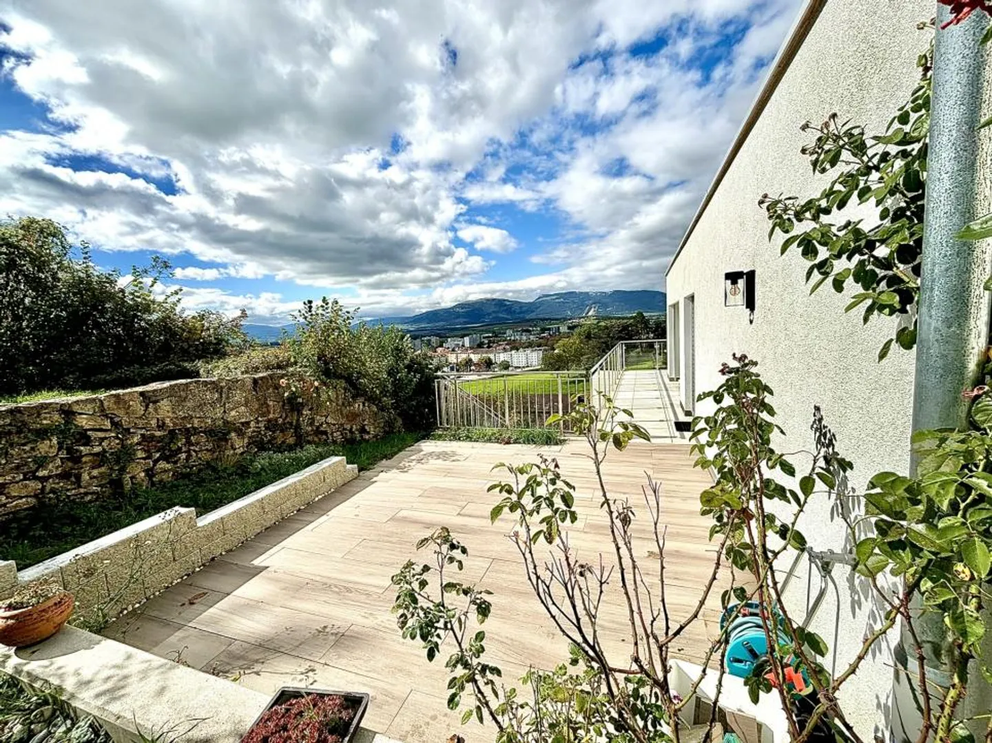 Appartamento con terrazza panoramica e vista mozzafiato - Foto 2 di 8