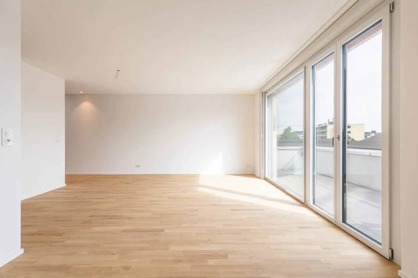 Appartamento attico moderno di 4,5 locali - Foto 3 di 7