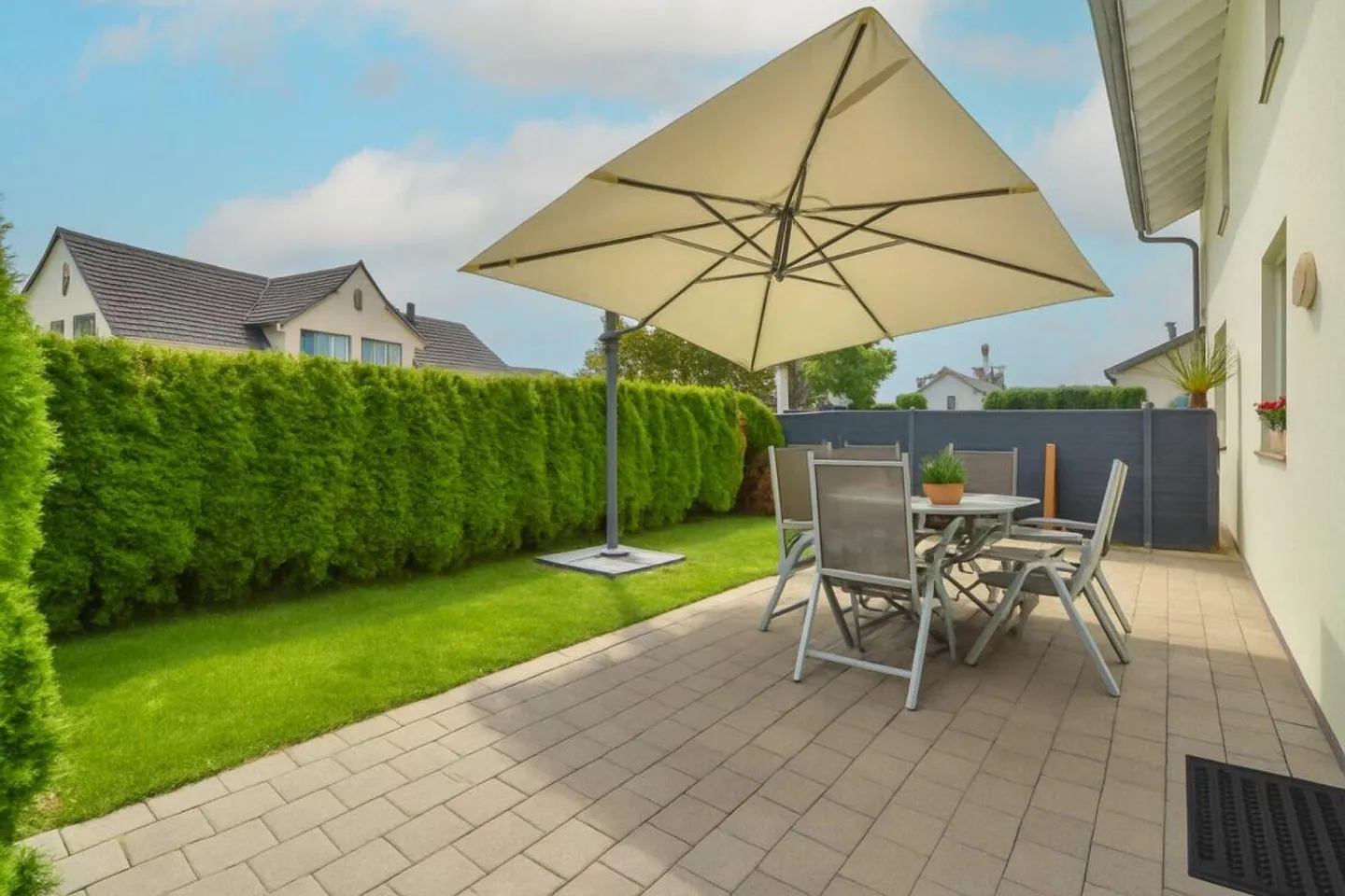 Semi-Detached Family House in Family-Friendly Location in Riedt near Erlen - Photo 10 of 13