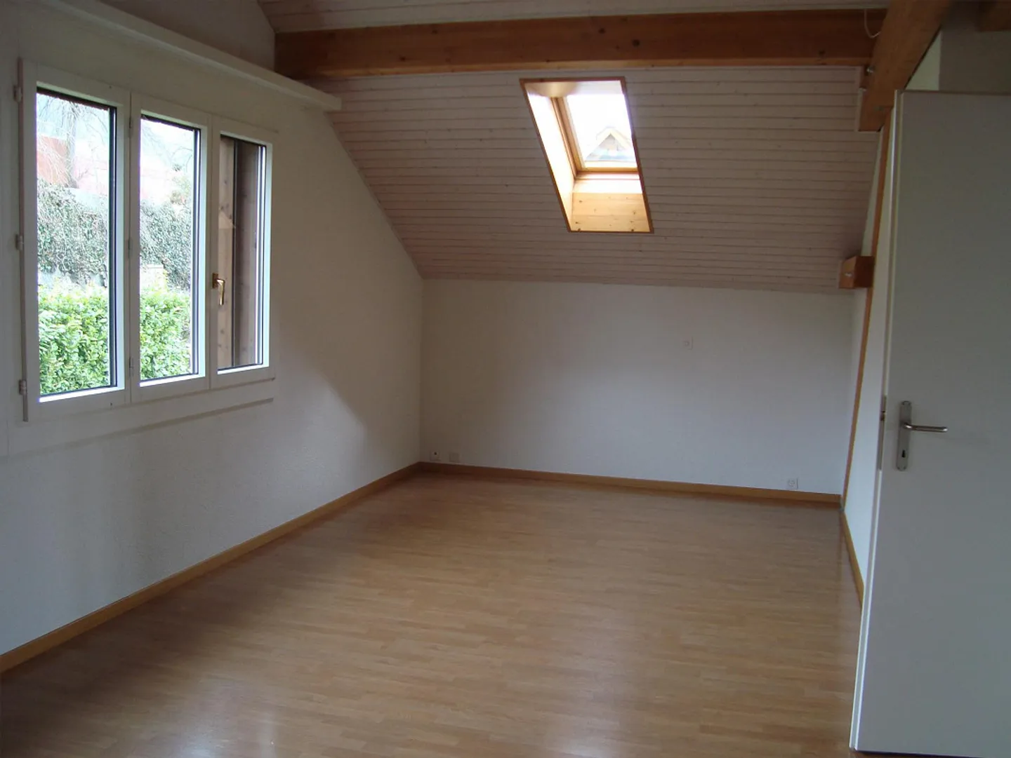 Incantevole attico di 3,5 stanze con terrazza sul tetto cerca nuovo inquilino - Foto 8 di 14