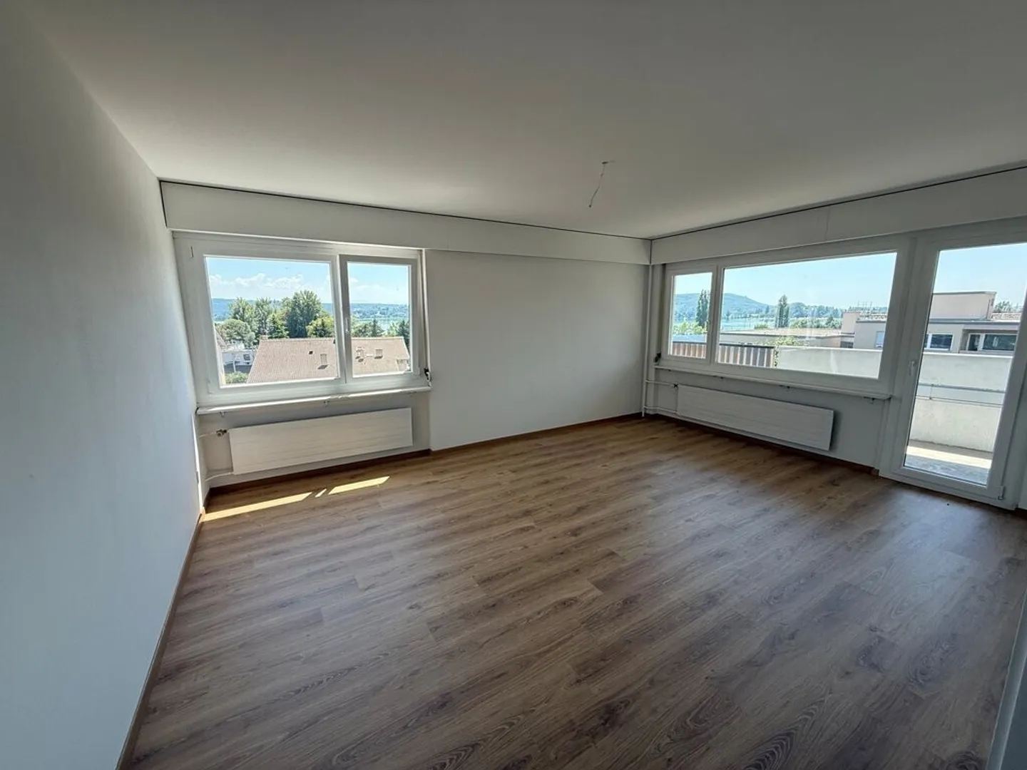 Il tuo nuovo spazio abitativo con vista sul lago di Bienne - Foto 4 di 8