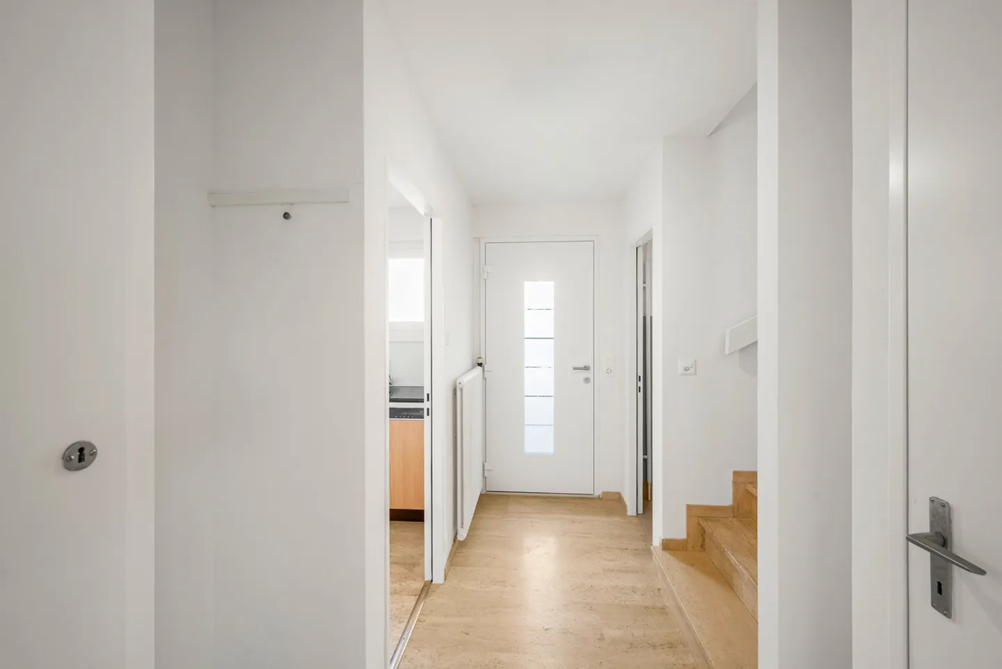 Freshly renovated semi-detached house in Bruderholz - Photo 7 of 14