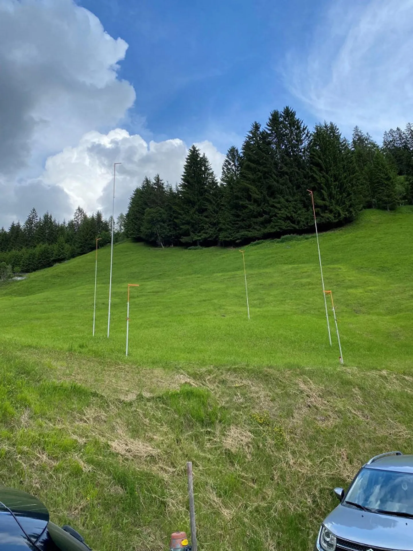 Baulandparzelle mit genehmigtem Projekt - Foto 2 von 6