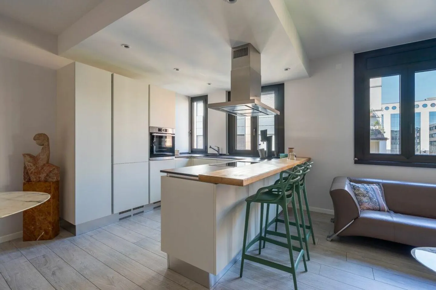 Helles renoviertes Apartment in Lugano - Foto 3 von 12