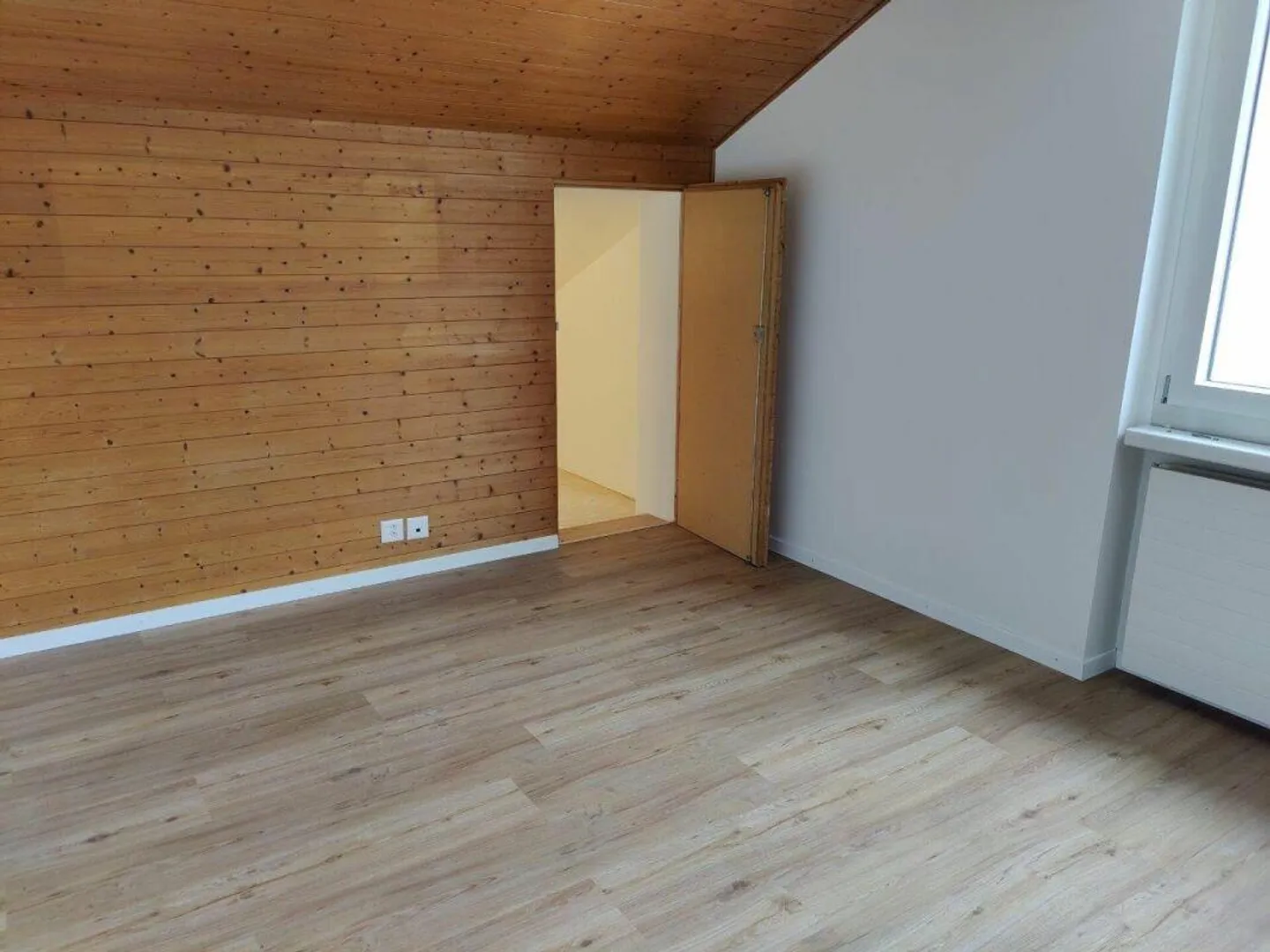 Modernes Apartment in Stallikon - Foto 2 von 12