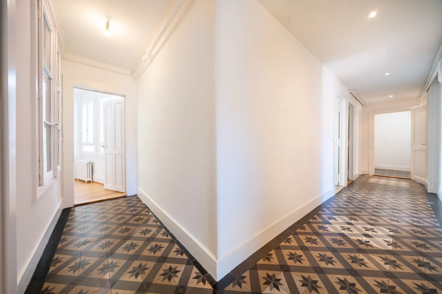 Apartment for rent - Photo 9 of 12