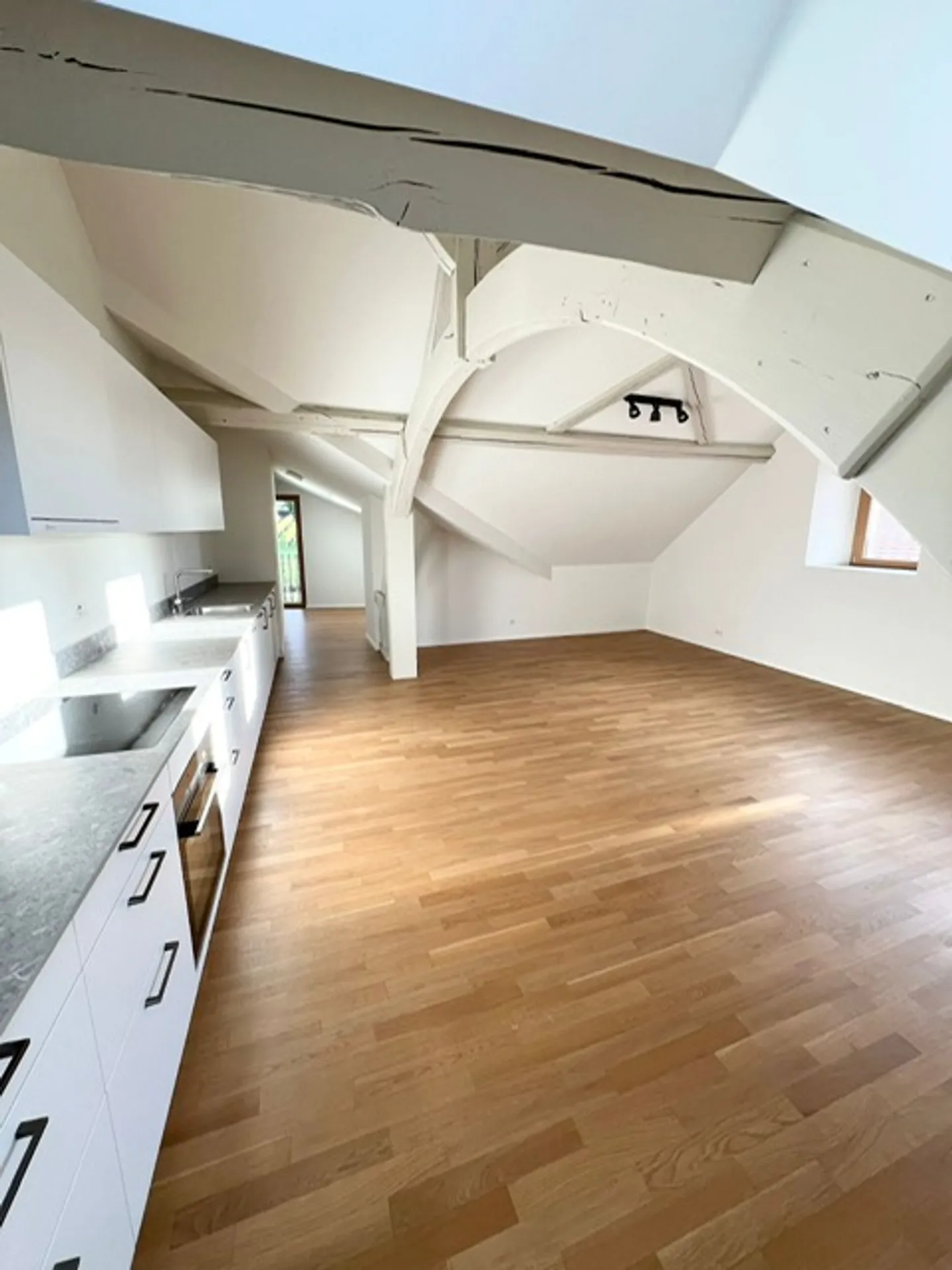 Wohnung mit 3.5 Zimmern, ca. 116 m2, 2. Stock - Foto 3 von 9