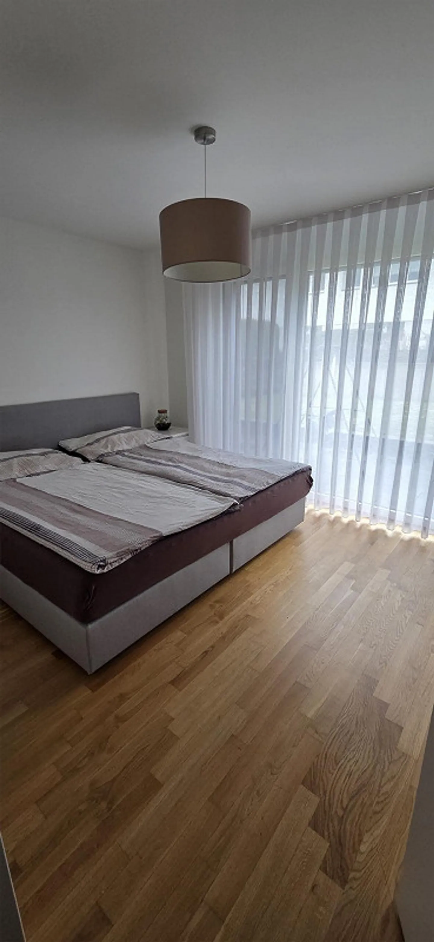 Spacious Apartment with Garden - Photo 6 of 7