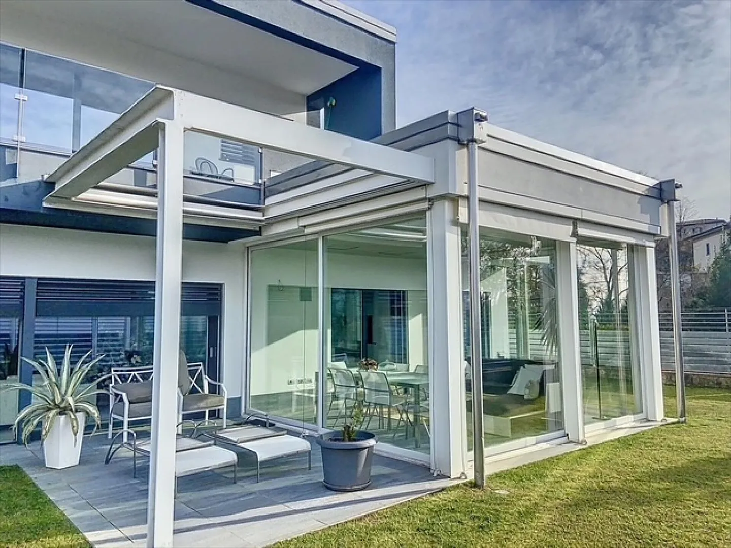 Villa in vendita - Foto 2 di 13