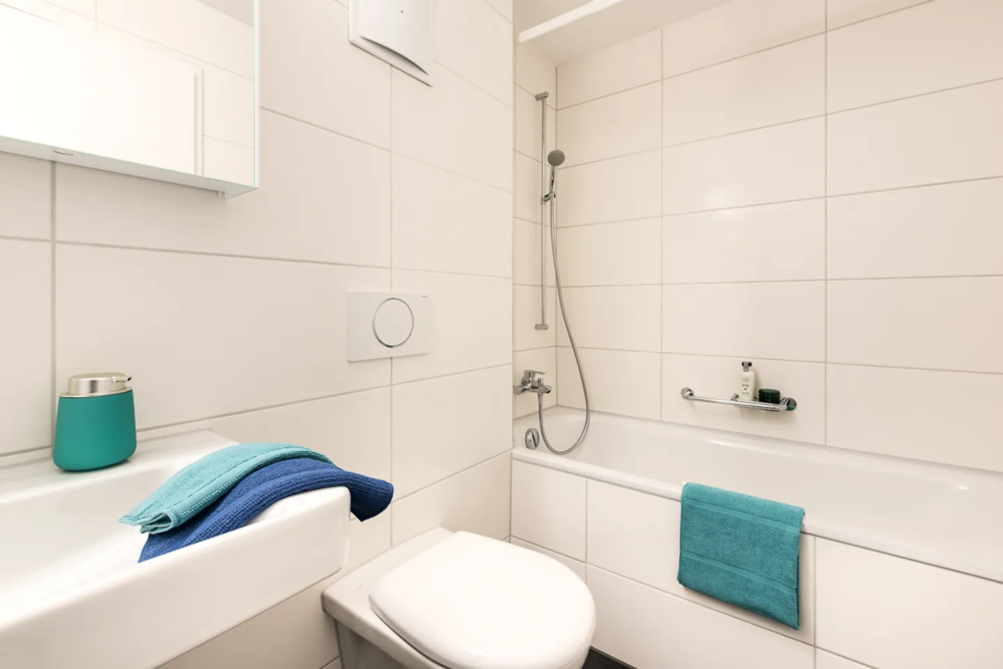 Design Your Own 4 Walls in Jegenstorf! - Photo 3 of 6