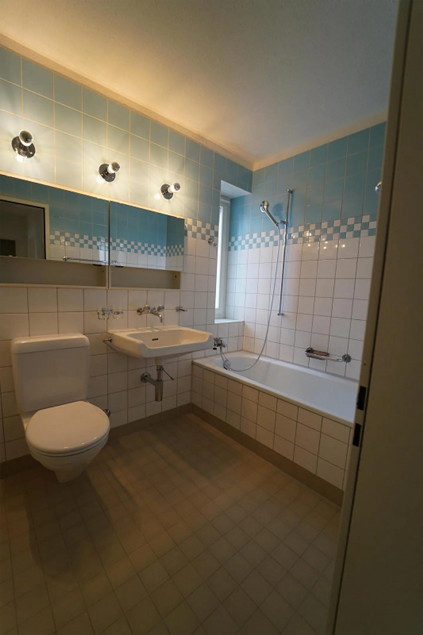 4 1/2-Zimmer-Maisonettewohnung an zentraler Lage - Foto 3 von 6