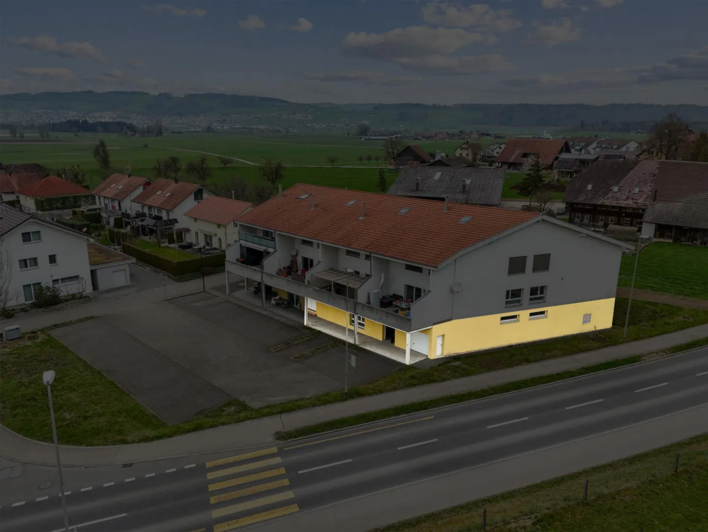 Vielseitiger Gewerberaum in Kottwil - Foto 2 von 14