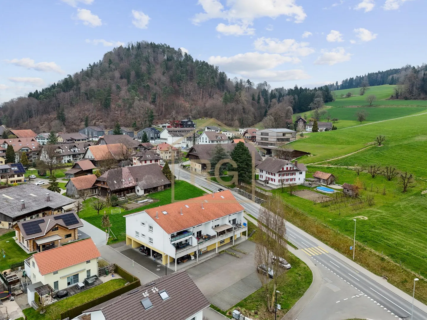 Vielseitiger Gewerberaum in Kottwil - Foto 4 von 14