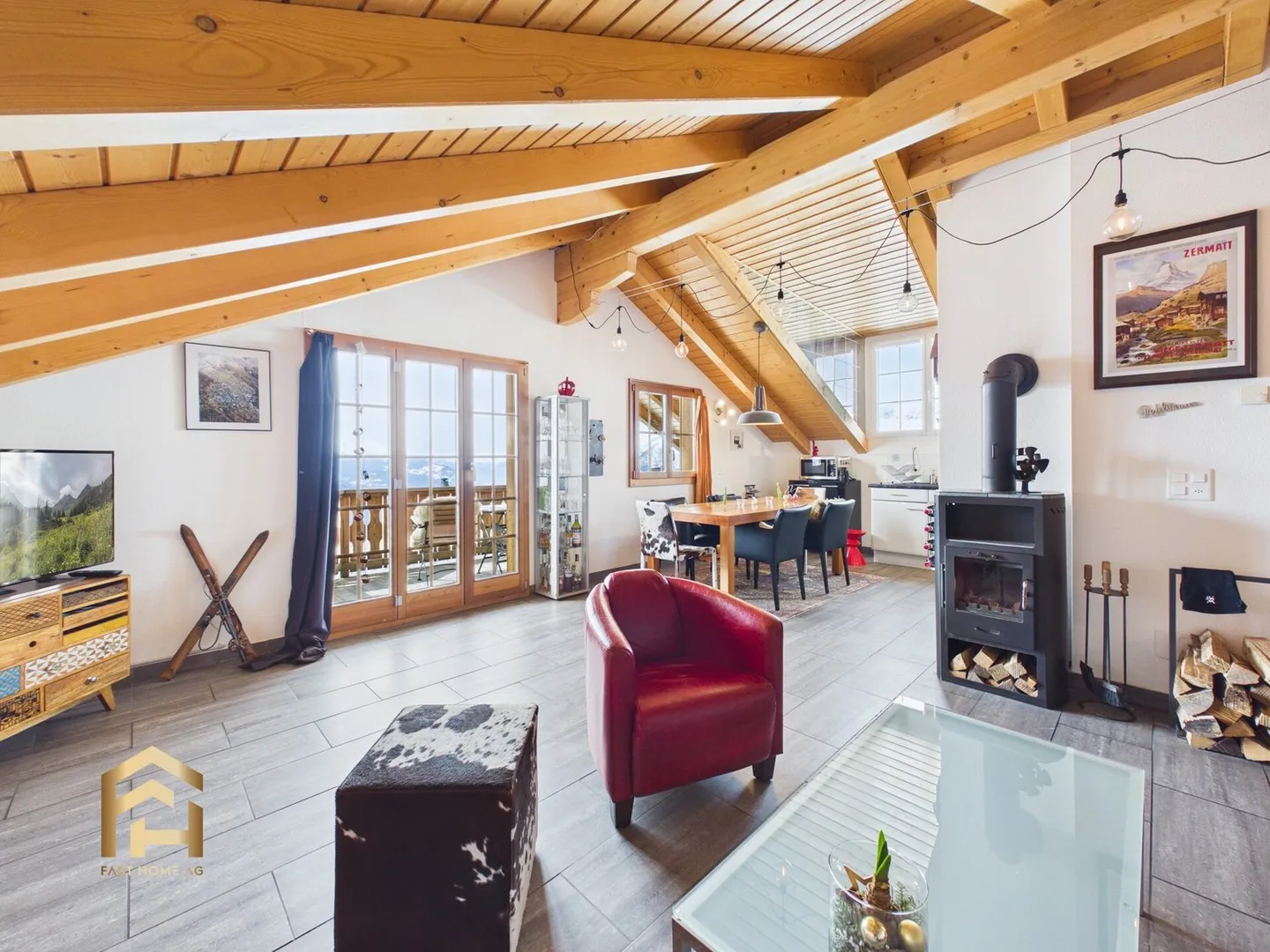 Attikawohnung im Chalet-Stil - Foto 1 von 13