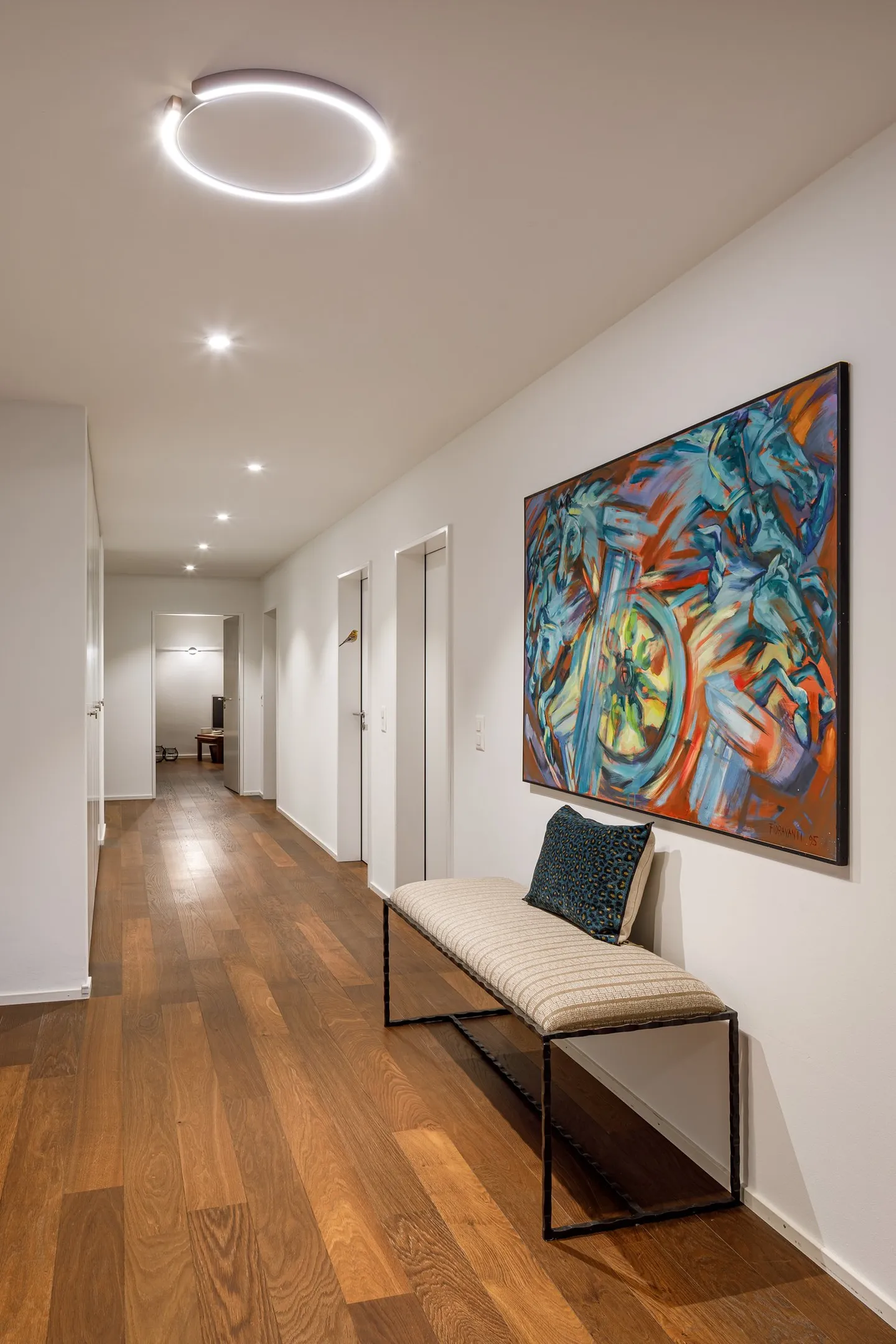 Exclusive terrace apartment with mountain and lake view - Photo 6 of 8