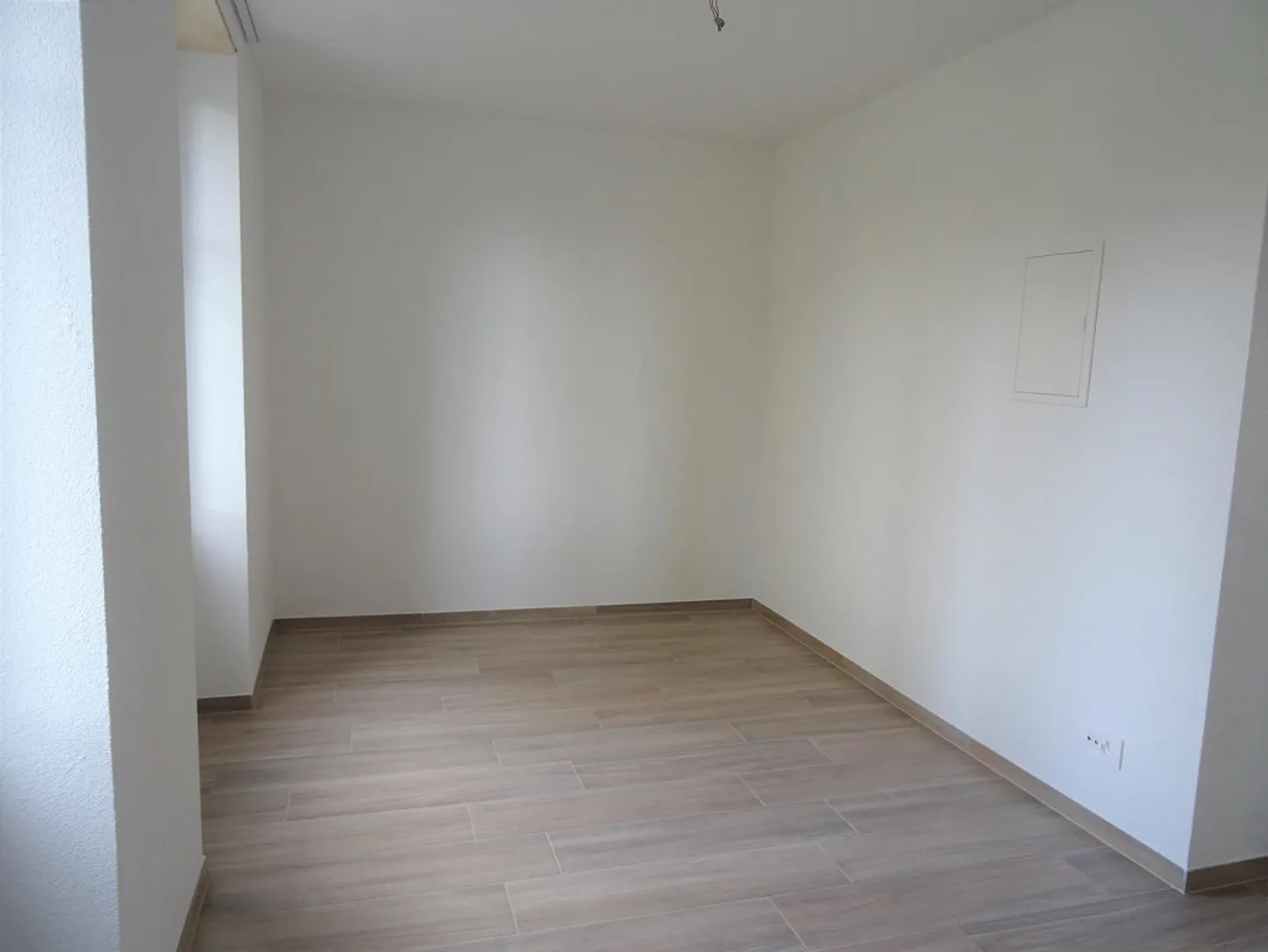 Modern Single Apartment in Central Location - Photo 3 of 4