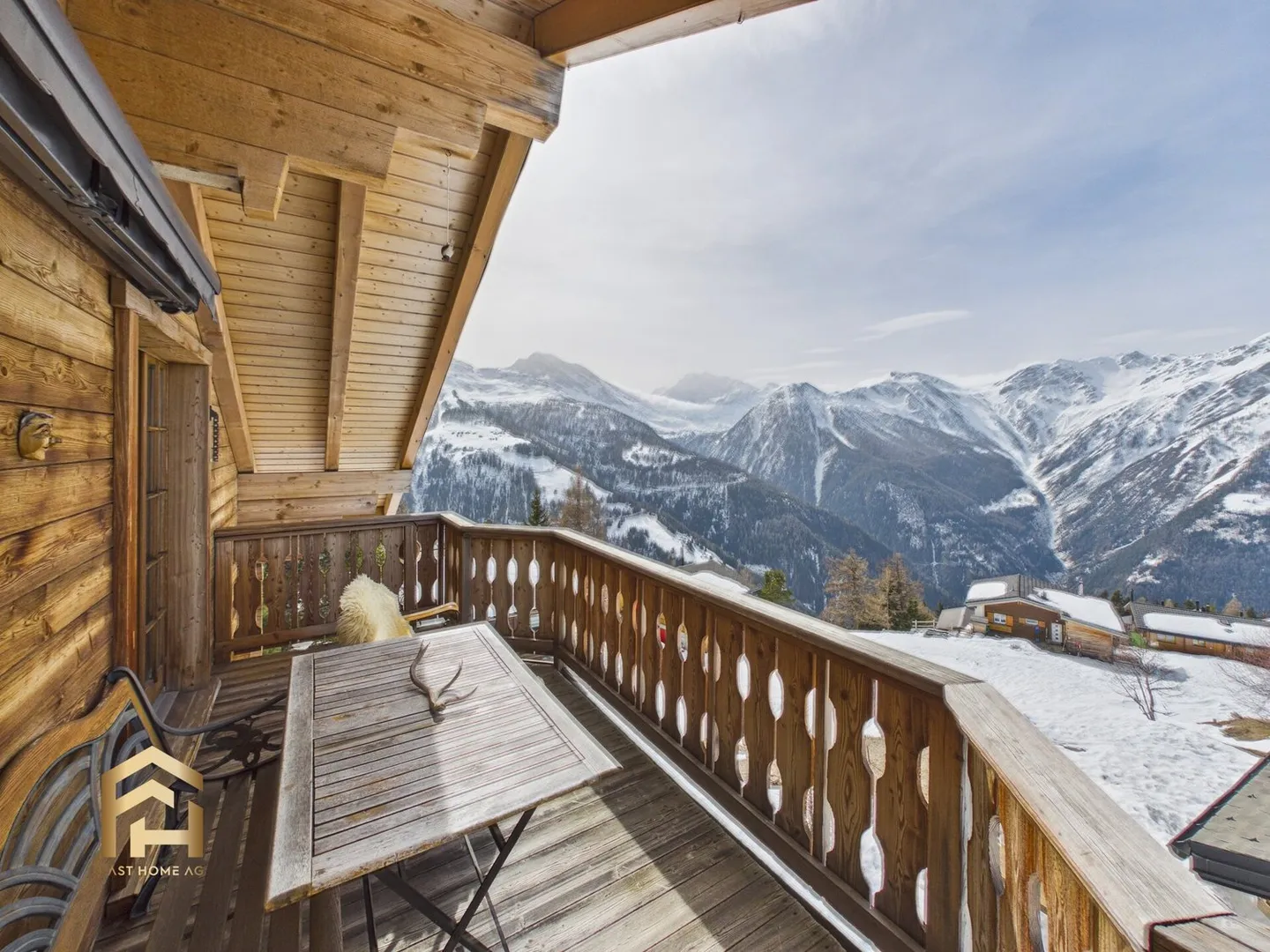 Attikawohnung im Chalet-Stil - Foto 9 von 13