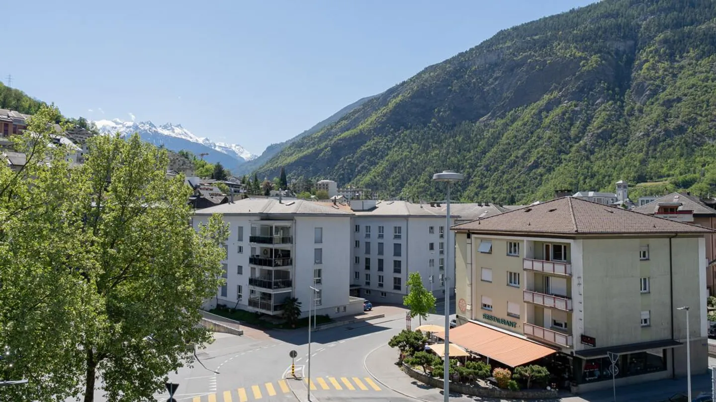 Spacious 4.5-room apartment for families in a central location in Visp - Photo 17 of 28