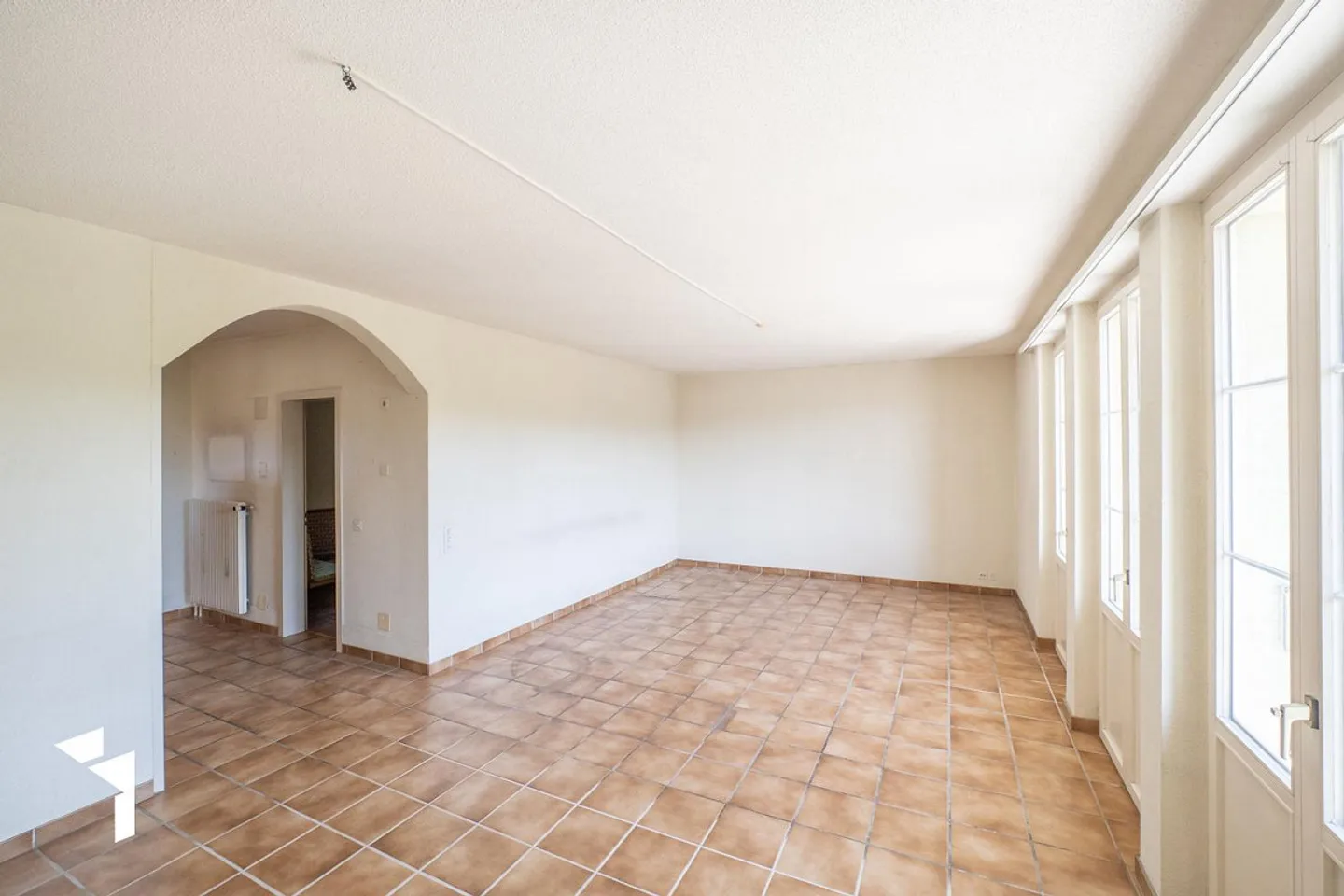 Fehr Real Estate - Sunny 5.5-Room Single-Family House - Photo 4 of 18