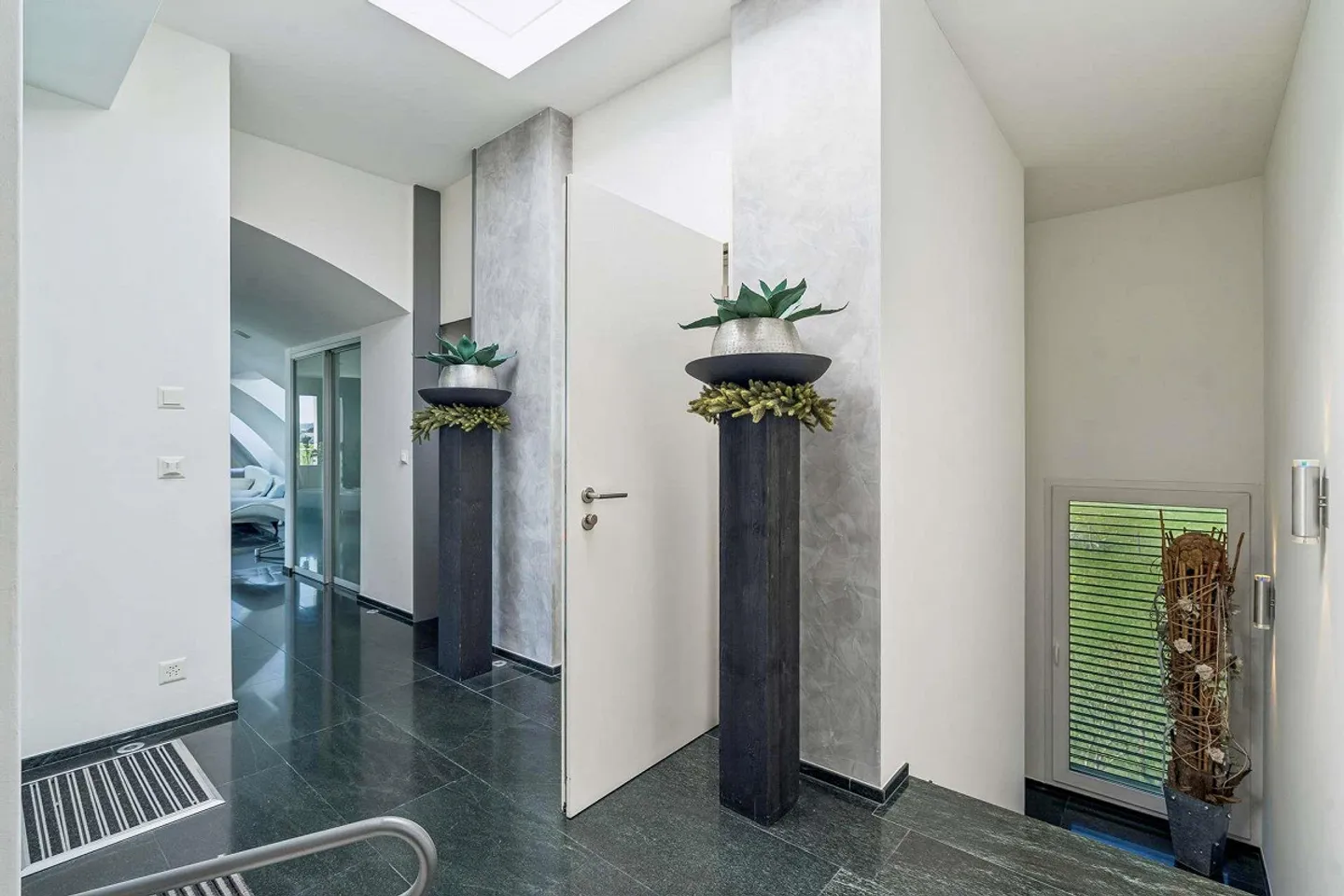 Appartement en attique de superlatifs : Exclusivité, générosité et intimité au plus haut niveau - Photo 12 sur 14