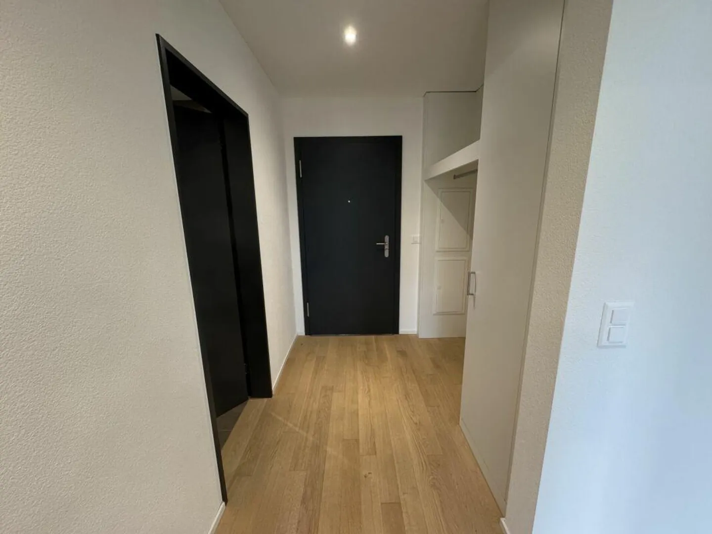 Attractive 2.5-room apartment on the 3rd floor - Photo 10 of 13