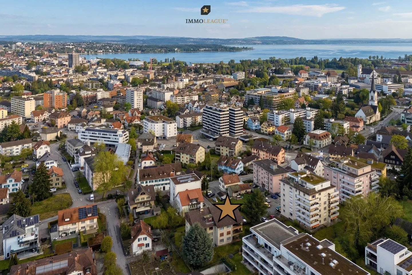 Cozy home with covered outdoor seating area and winter garden. - Photo 10 of 11