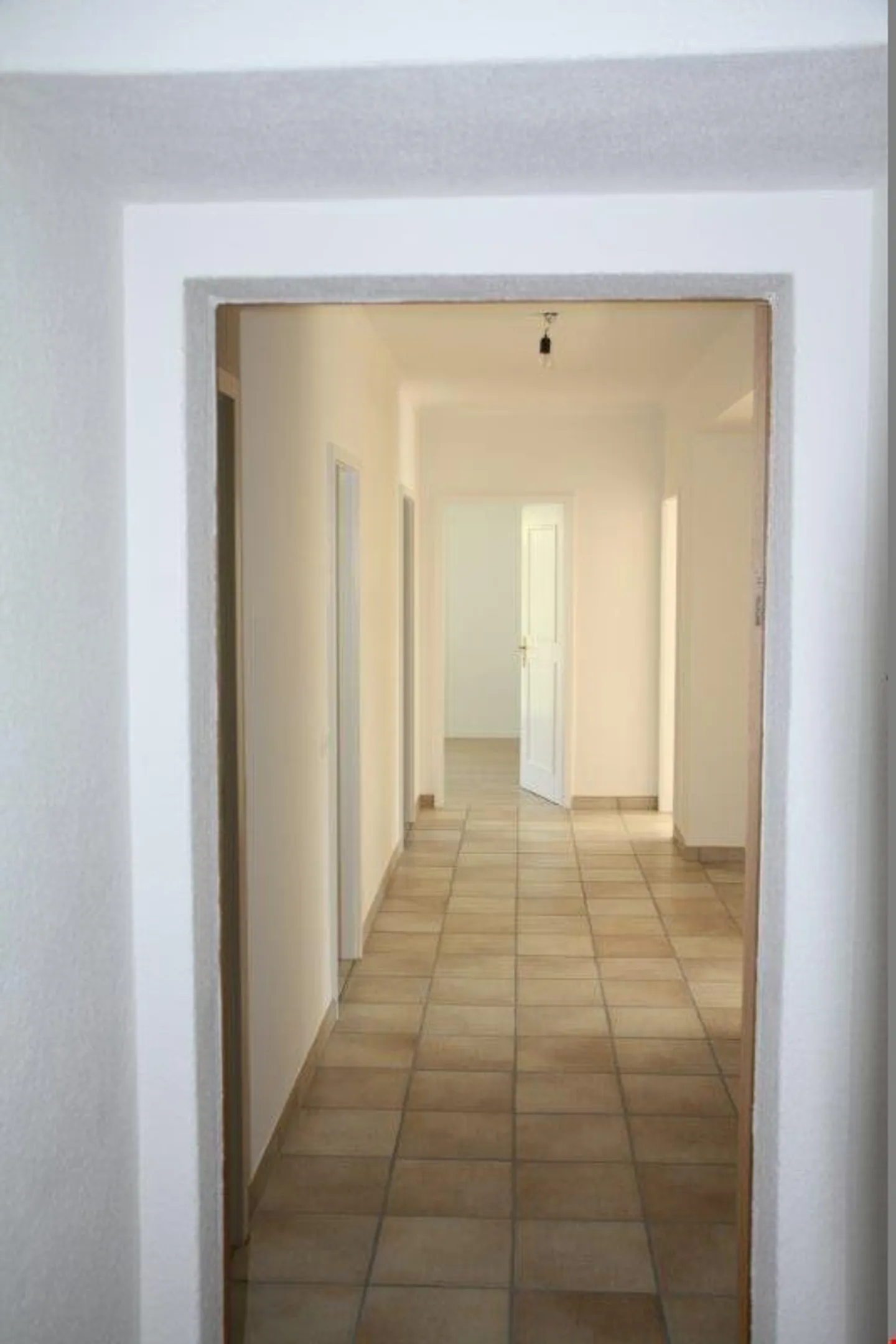 Appartamento affascinante di 4.5 stanze con balcone a Elfenau - Foto 3 di 12