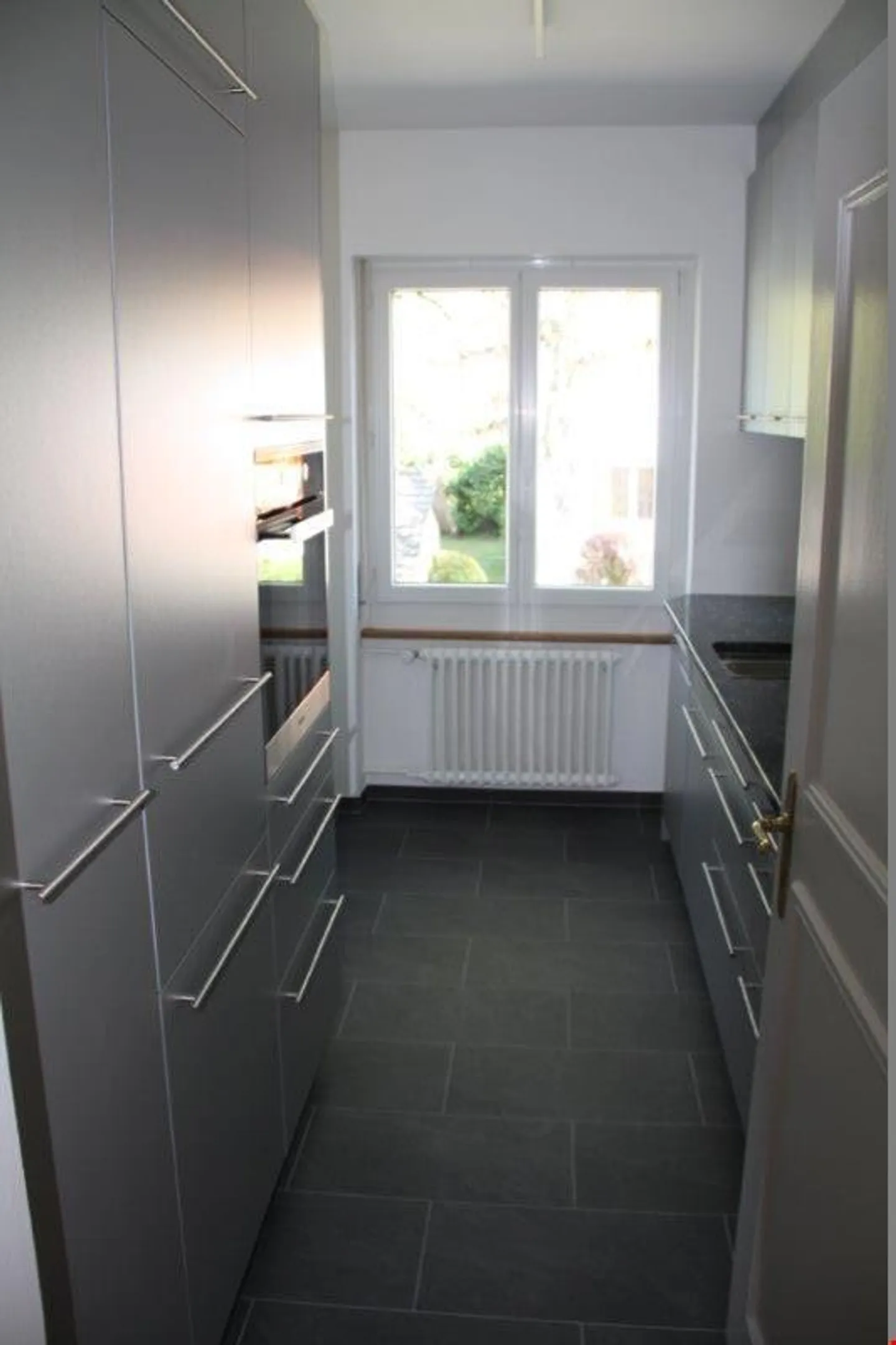 Appartamento affascinante di 4.5 stanze con balcone a Elfenau - Foto 4 di 12