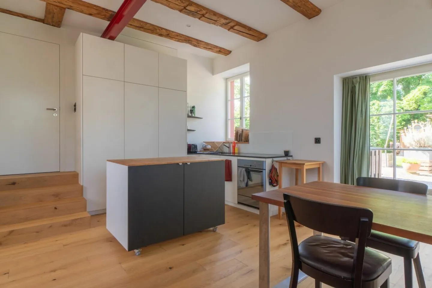 Charming Home with Garden - Photo 7 of 16